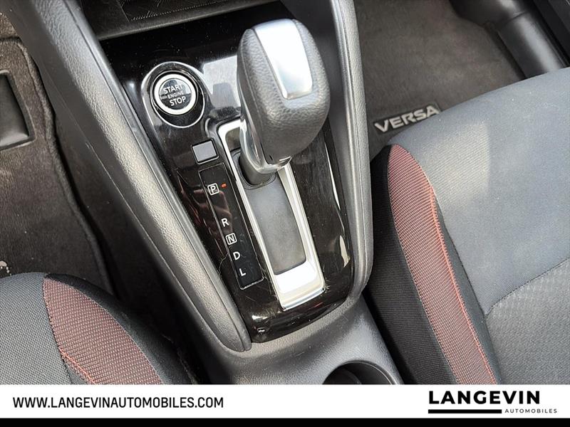 nissan Versa 2023 - 10