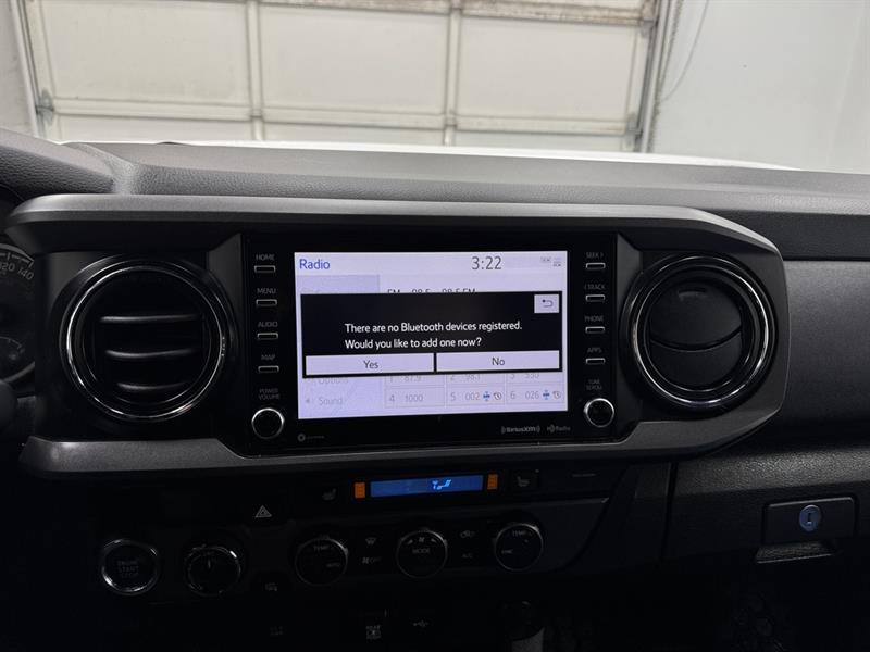 toyota Tacoma 2021 - 28