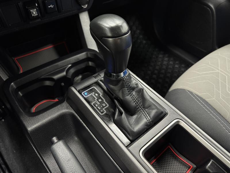 toyota Tacoma 2021 - 31