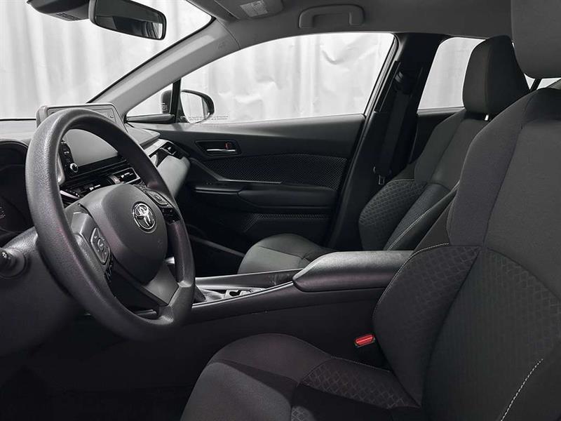 toyota C-HR 2022 - 23