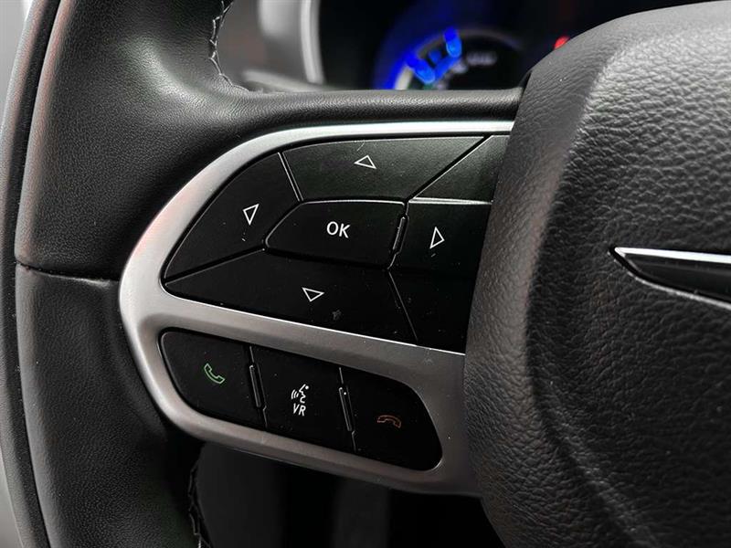 chrysler Pacifica 2022 - 13