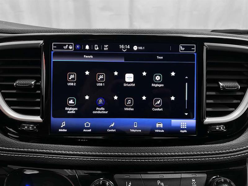 chrysler Pacifica 2022 - 18