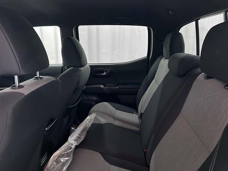 toyota Tacoma 2023 - 23