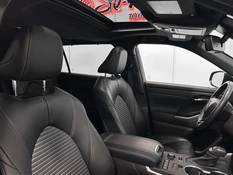 toyota Highlander 2022 - 30