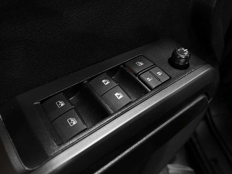 toyota Tacoma 2023 - 13