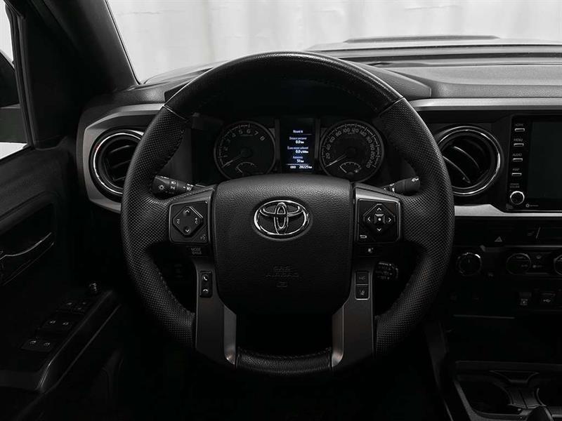 toyota Tacoma 2023 - 17