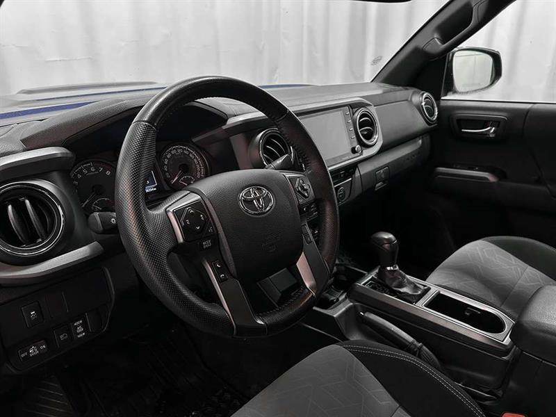 toyota Tacoma 2023 - 11