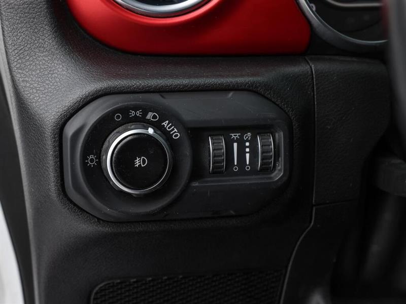 jeep Wrangler 2021 - 32