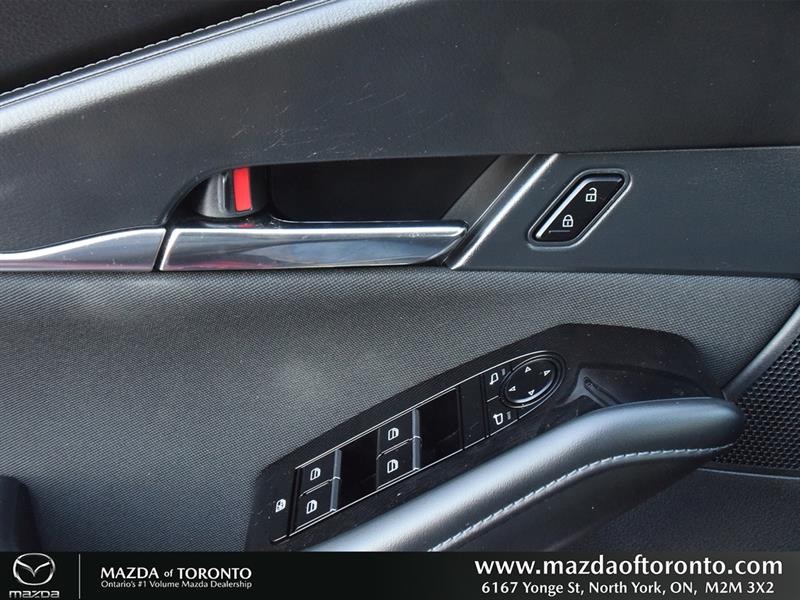 mazda CX-30 2023 - 24