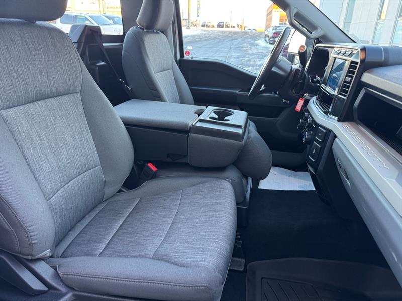 ford Super Duty F-350 à roues arrière simples 2023 - 13