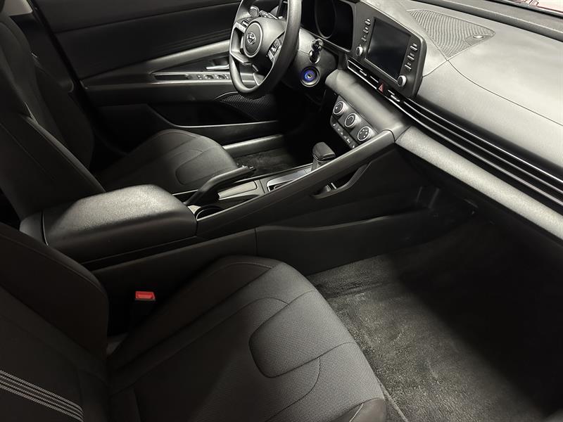 hyundai Elantra 2022 - 13