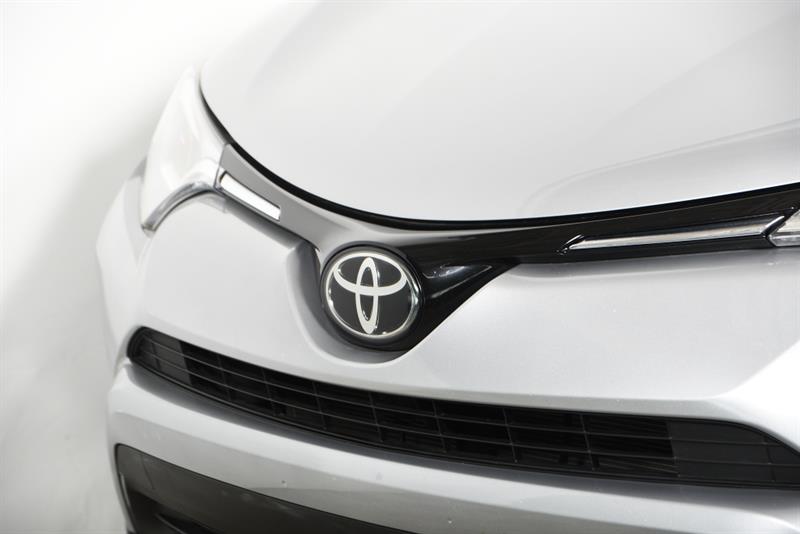 toyota RAV4 2018 - 8