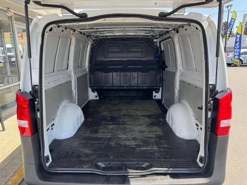 mercedes-benz Metris Cargo Van 2016 - 13