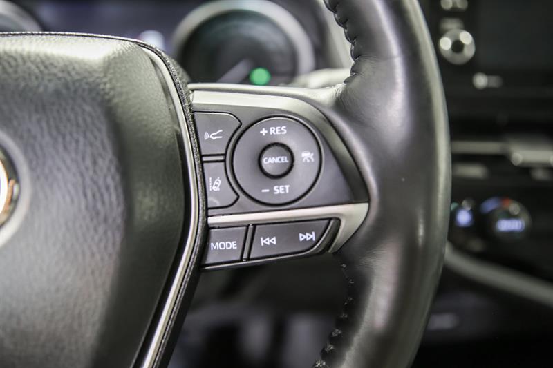 toyota Camry 2021 - 16