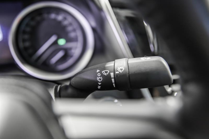 toyota Camry 2021 - 18