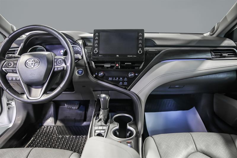 toyota Camry 2021 - 27