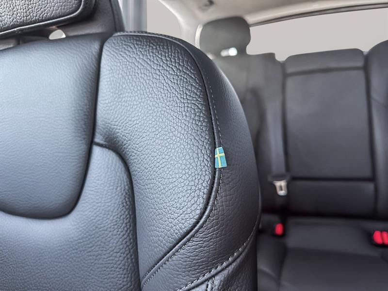 volvo XC60 hybride rechargeable 2025 - 10