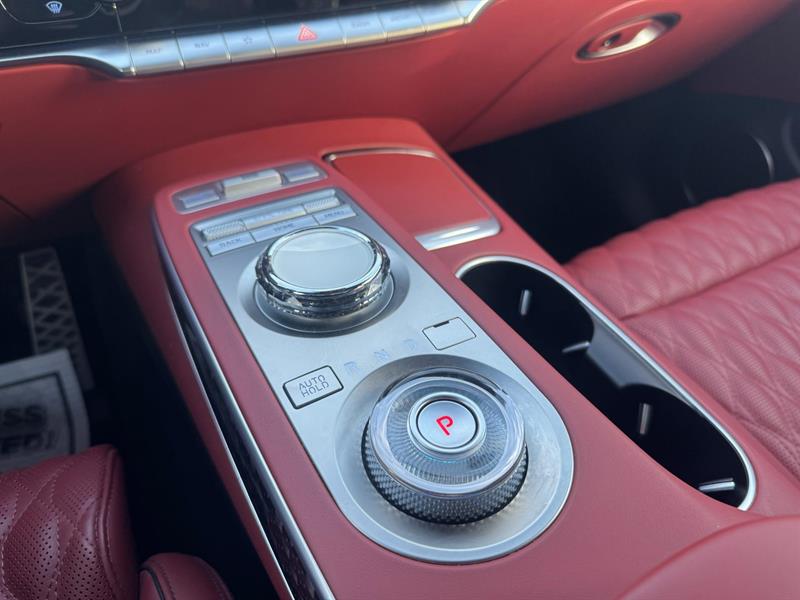 genesis GV70 2024 - 25