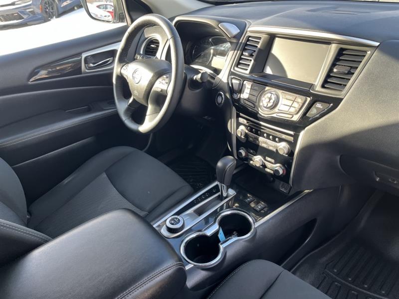 nissan Pathfinder 2020 - 21