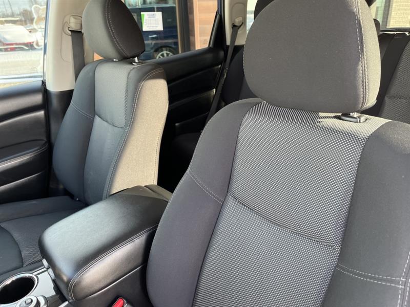 nissan Pathfinder 2020 - 25