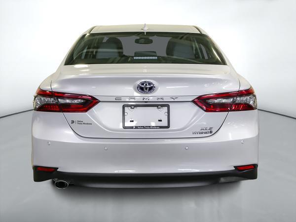 toyota Camry 2021 - 4