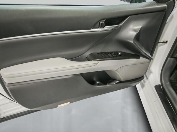 toyota Camry 2021 - 11