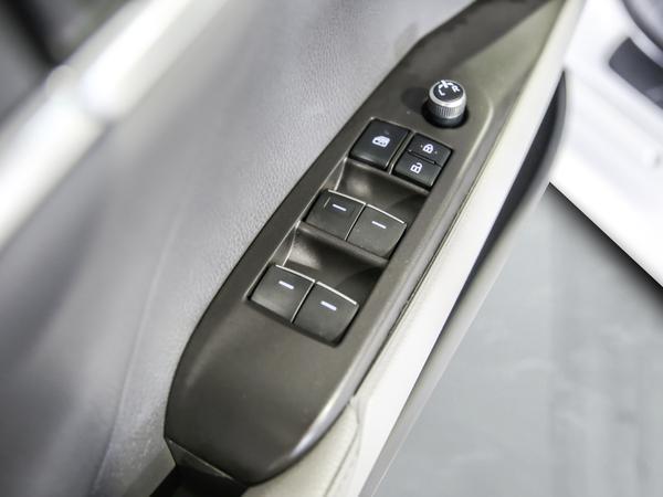 toyota Camry 2021 - 12