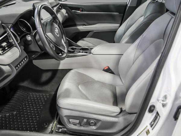 toyota Camry 2021 - 13