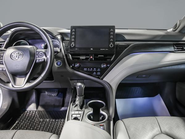 toyota Camry 2021 - 27