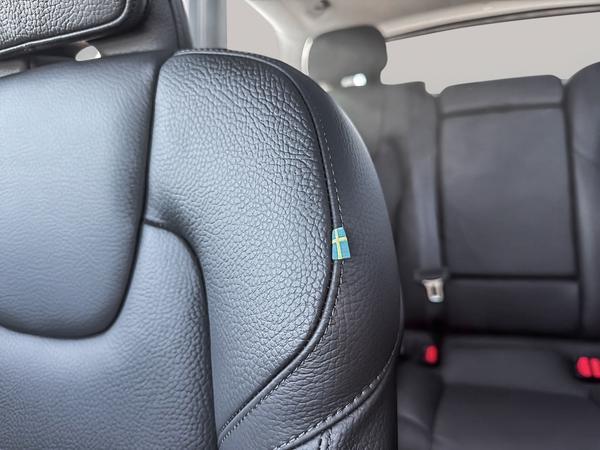 volvo XC60 hybride rechargeable 2025 - 10