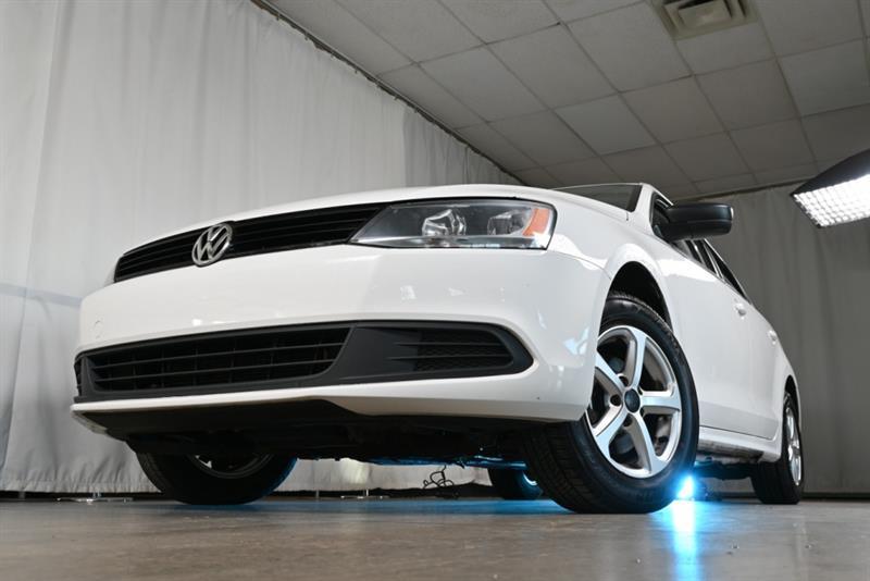 2013 Volkswagen Jetta - Image 5