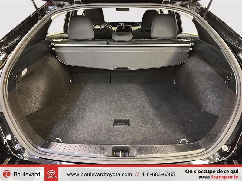 toyota Prius 2022 - 19