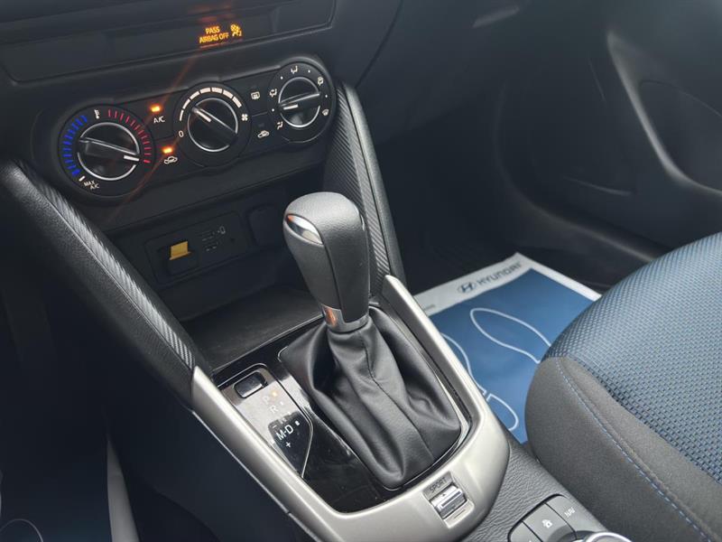 toyota Yaris Hatchback 2020 - 17