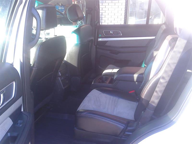 ford Explorer 2017 - 11