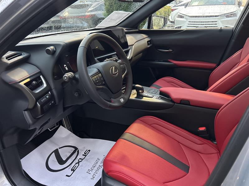 lexus UX 2025 - 16