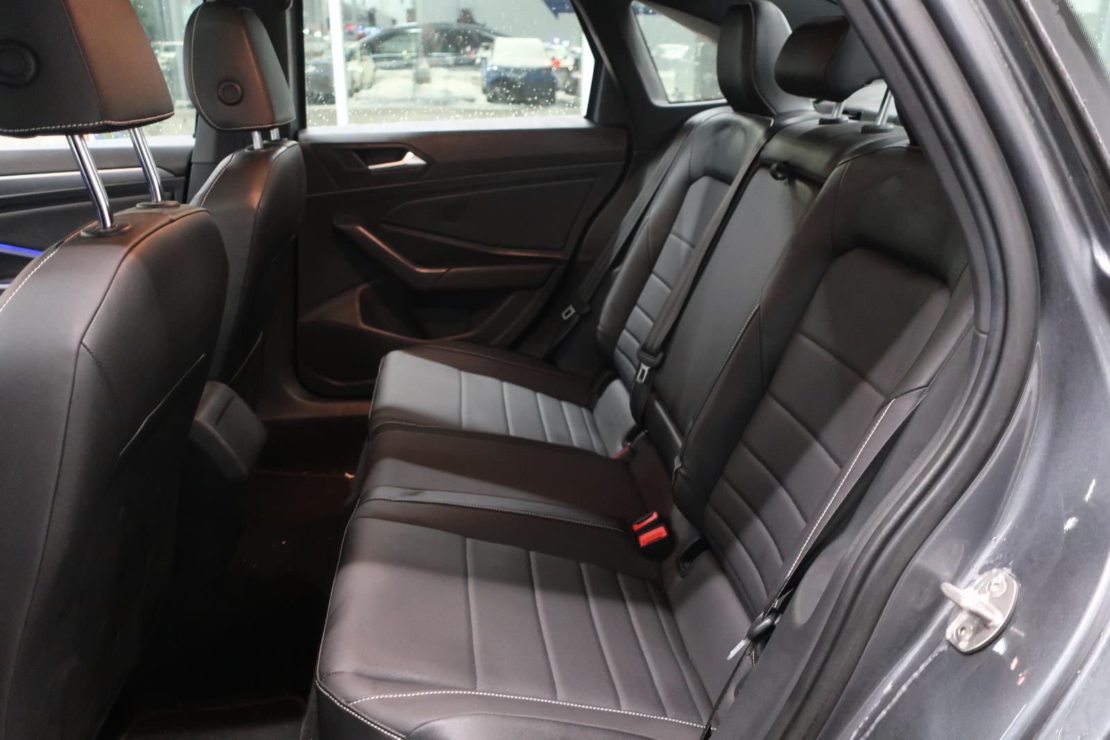 volkswagen Jetta 2023 - 8