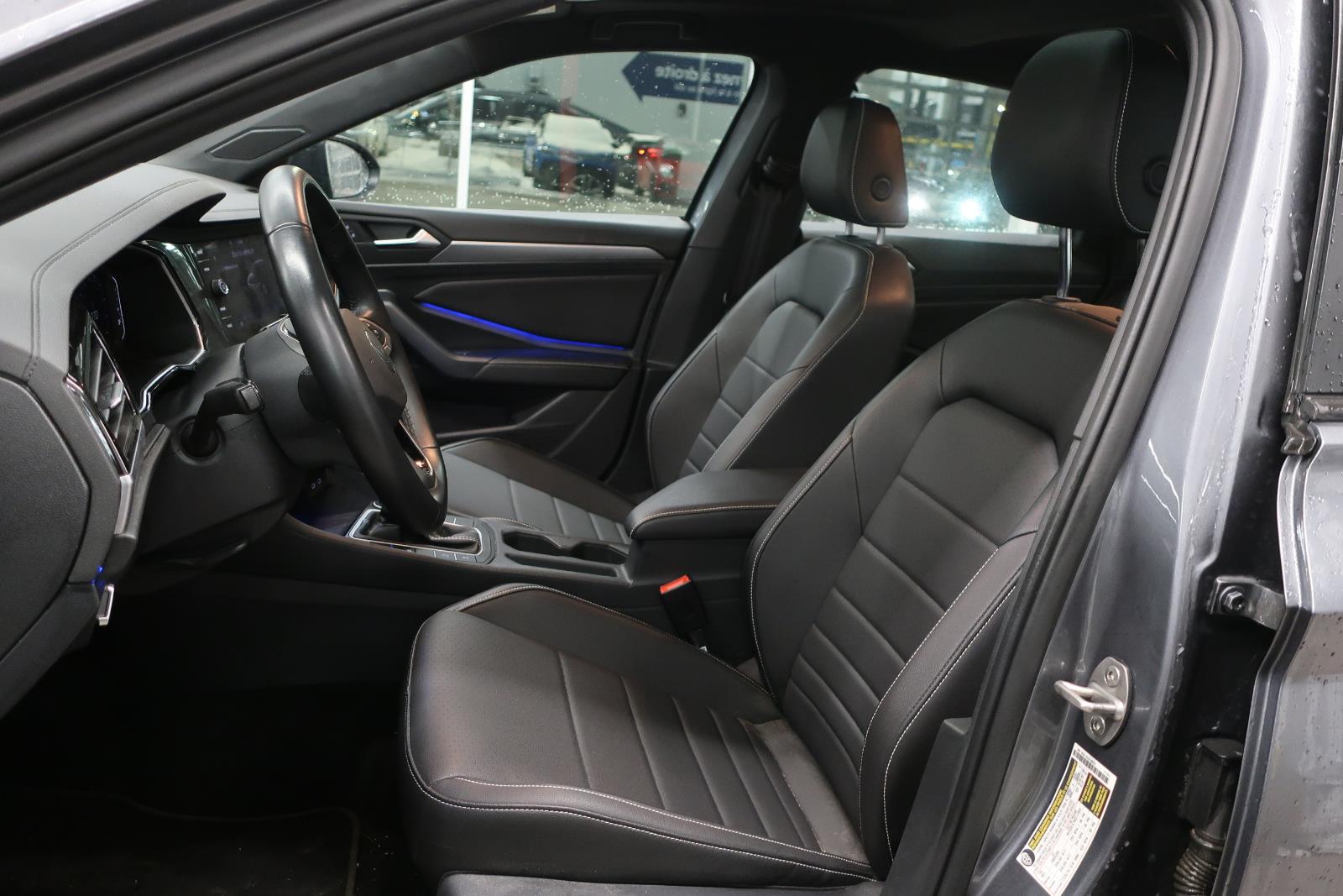 volkswagen Jetta 2023 - 10