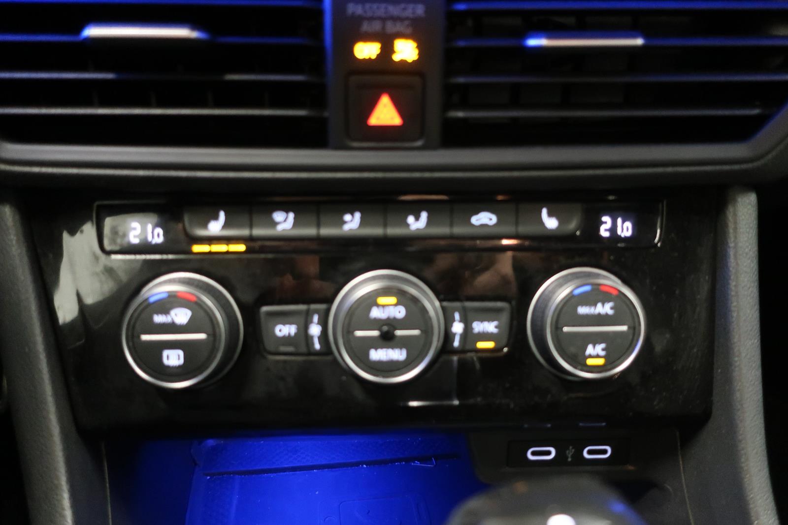 volkswagen Jetta 2023 - 15