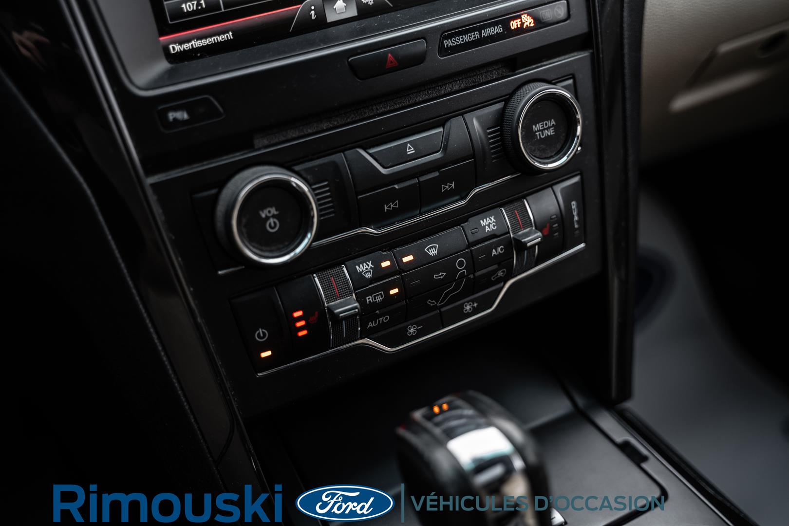 ford Explorer 2016 - 14