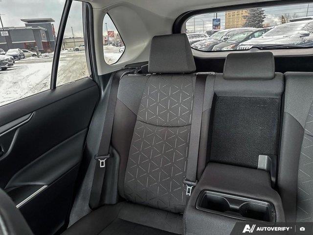 toyota RAV4 2022 - 12