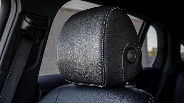 mercedes-benz GLC 2023 - 26