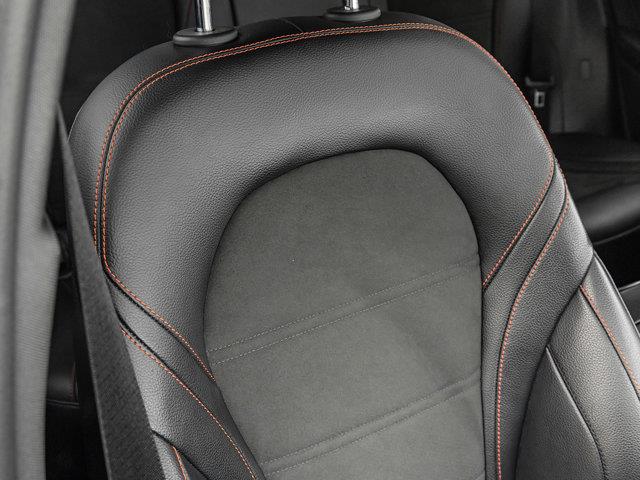 mercedes-benz GLC 2023 - 25