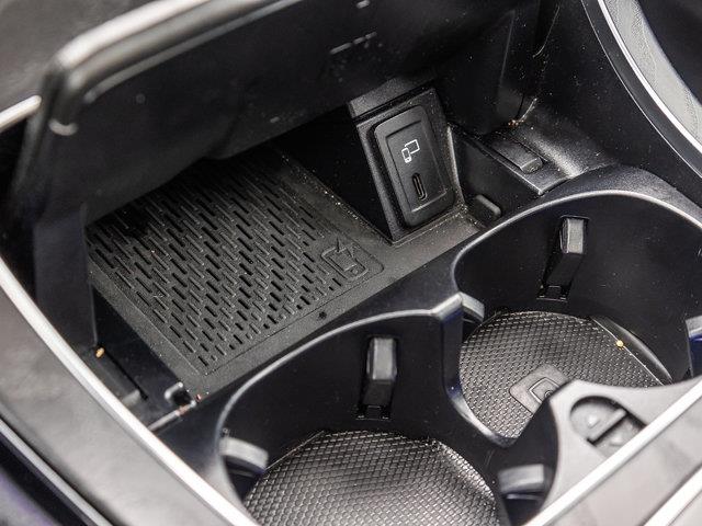 mercedes-benz GLC 2023 - 19