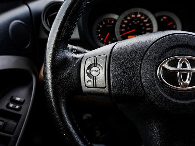 toyota RAV4 2010 - 22