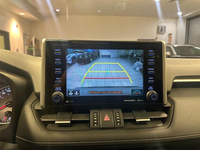 toyota RAV4 2022 - 16