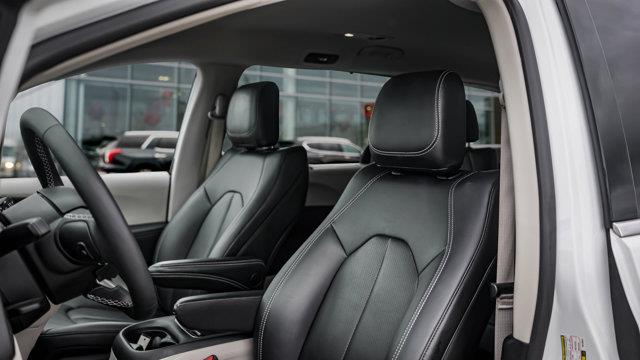 chrysler Pacifica 2024 - 7