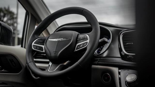 chrysler Pacifica 2024 - 16