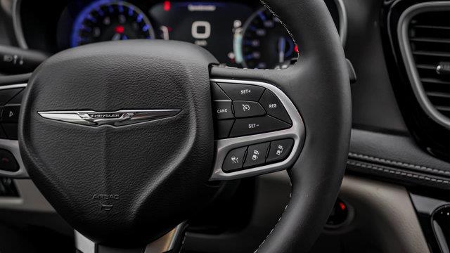 chrysler Pacifica 2024 - 18