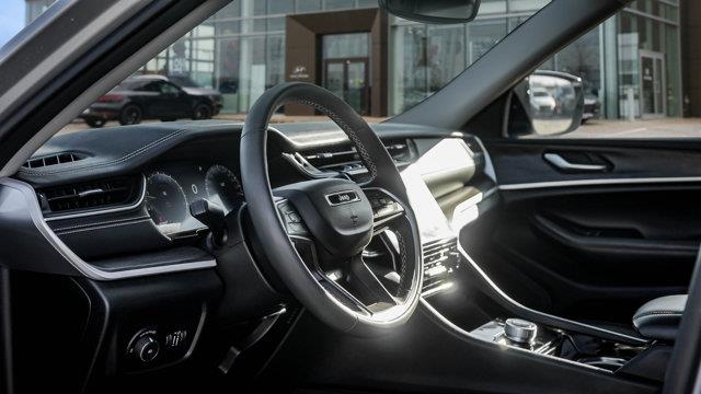 jeep Grand Cherokee 2023 - 9