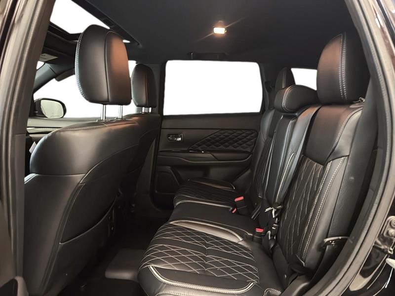 mitsubishi Outlander rechargeable 2022 - 22